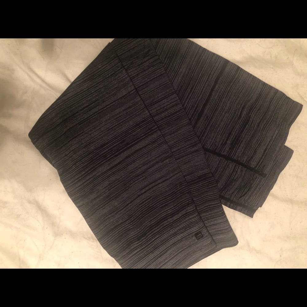 Fabletics leggings! - Picture 3 of 3